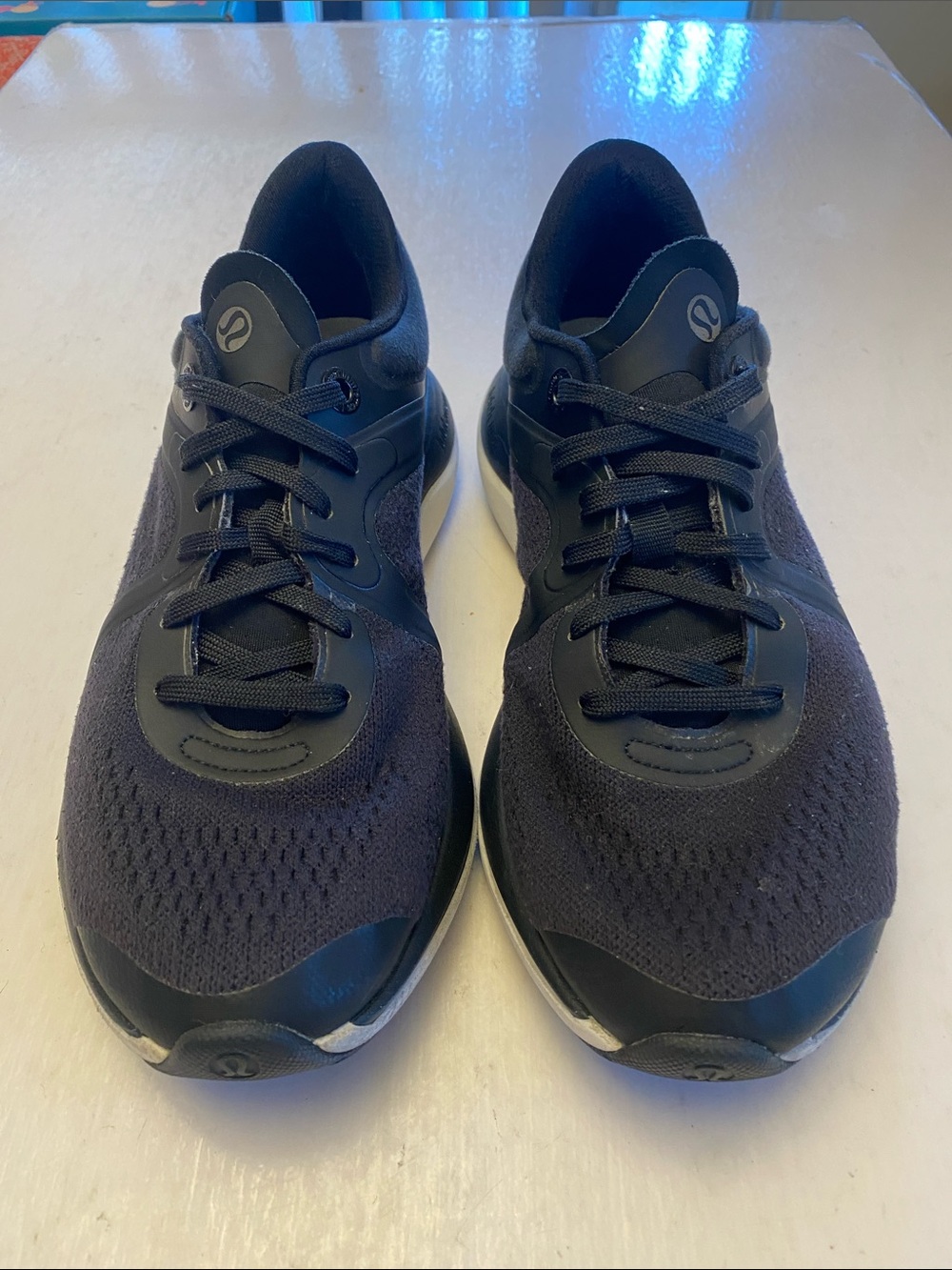 lululemon athletica Women’s Low Black/White Workout Shoes Size 7